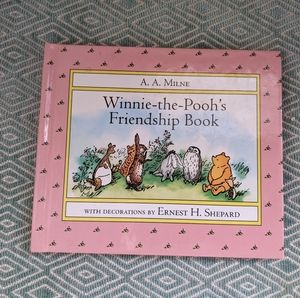 Winnie-the-Pooh's Friendship Book